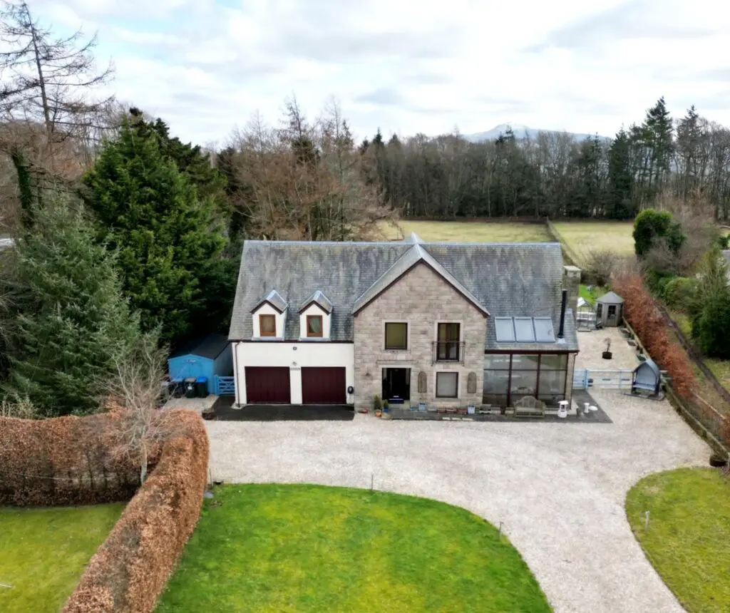 Bennachie Duncrievie Glenfarg PH2 9PD