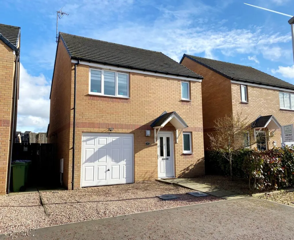 60 Dalwhamie Street Kinross KY13 8RG
