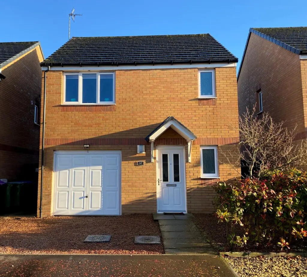 60 Dalwhamie Street Kinross KY13 8RG