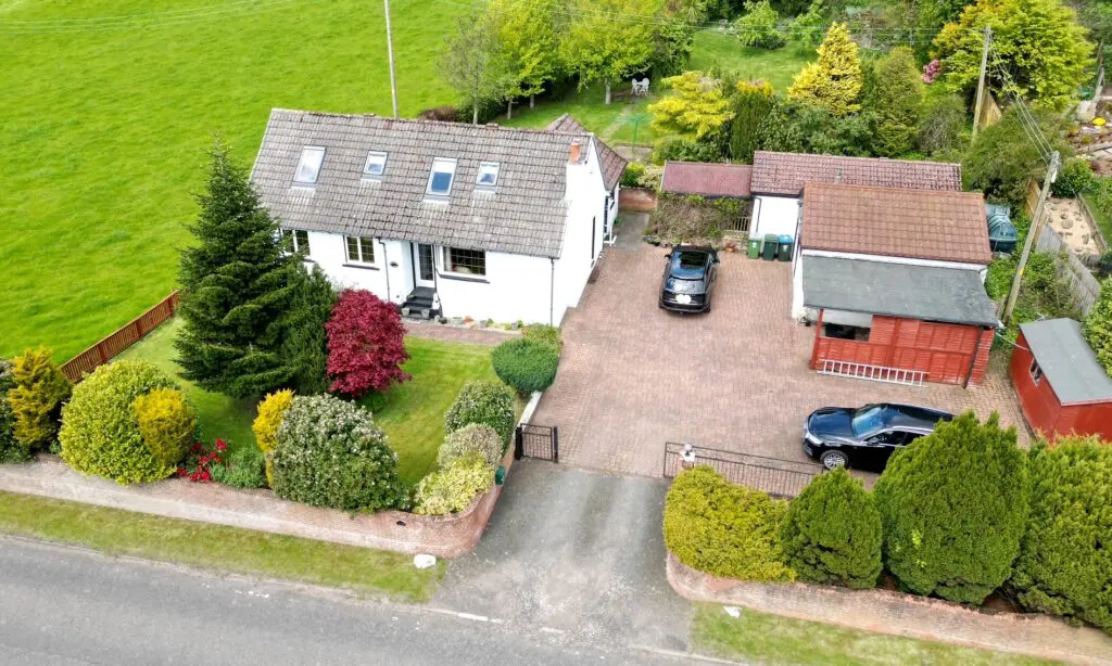 Greenbank of Arnot, near Scotlandwell, KY6 3JQ